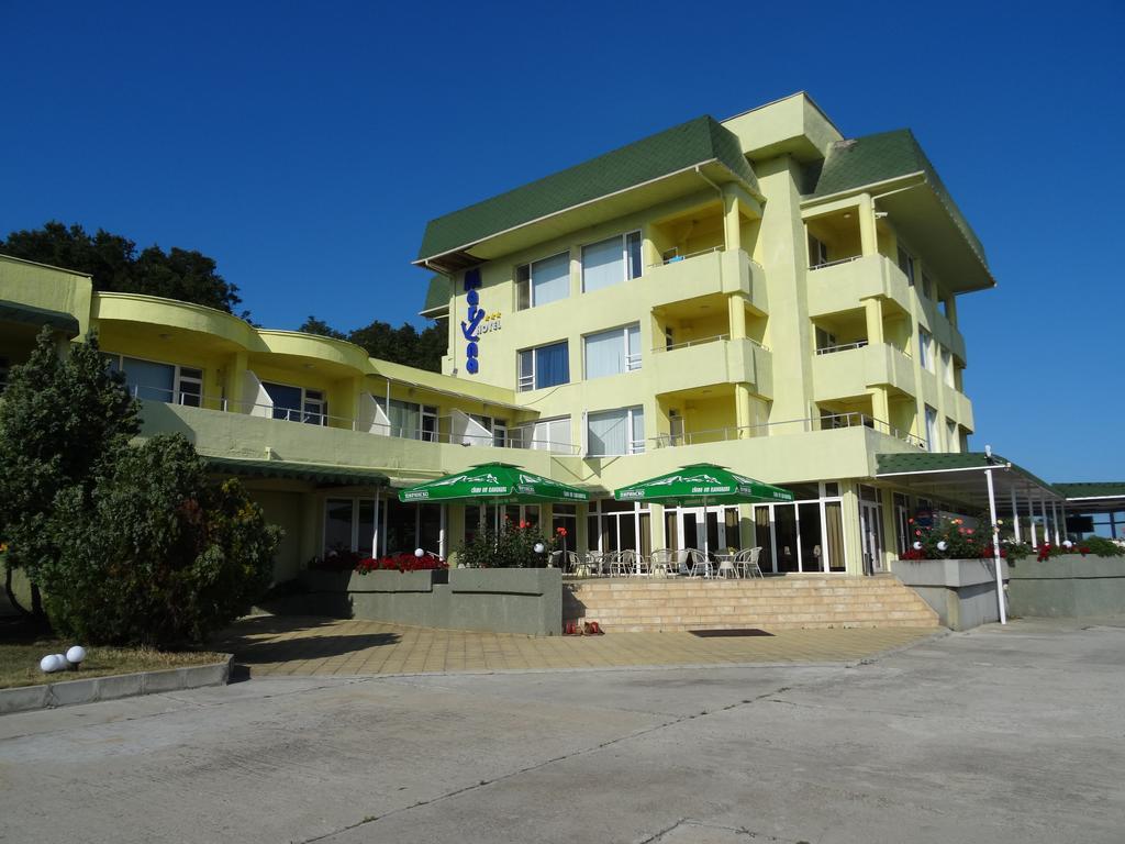 Hotel Marina Kiten  Bagian luar foto