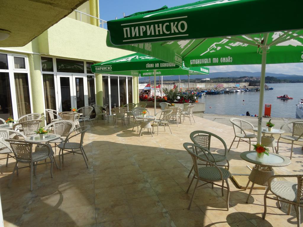 Hotel Marina Kiten  Bagian luar foto