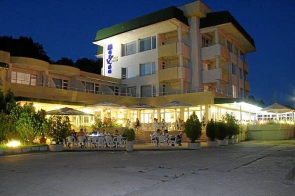 Hotel Marina Kiten  Ruang foto